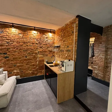 Stay99 Underground 아파트 포즈난