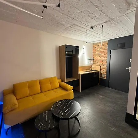 아파트 Stay99 Underground 포즈난