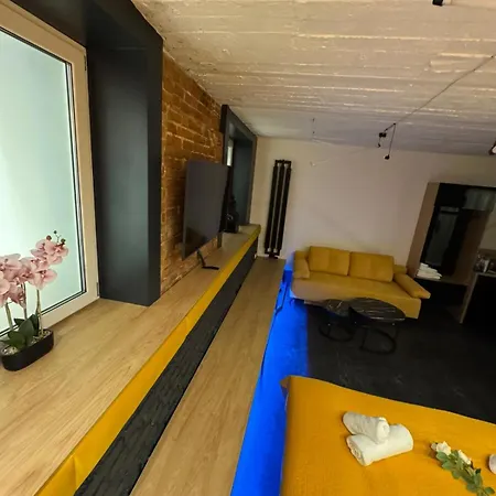 Stay99 Underground 포즈난